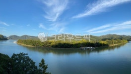 남이섬, 물, 자연, 구름, 하늘, 사진,이미지,일러스트,캘리그라피 - BigHong작가 크라우드픽 - 저작권 걱정 없는 상업용 이미지