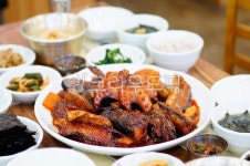 코다리조림, 명태찜, 상차림, 코다리찜, 통문어, 사진,이미지,일러스트,캘리그라피 - 맛있는 사진작가 크라우드픽 - 저작권 걱정 없는 상업용 이미지