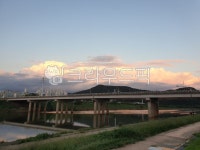 세천교, 적운, 교각, 강, 노을, 사진,이미지,일러스트,캘리그라피 - Nkbg8146작가 크라우드픽 - 저작권 걱정 없는 상업용 이미지