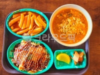 떡볶이, 분식, 옛날떡볶이, 옛날분식, 빨간떡볶이, 사진,이미지,일러스트,캘리그라피 - 사진의 정수작가 크라우드픽 - 저작권 걱정 없는 상업용... 
