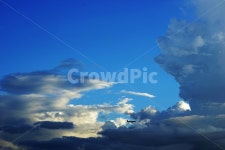 하늘, 여름하늘, 파란하늘, 파랑하늘, 흰구름, 사진,이미지,일러스트,캘리그라피 - 향기남작가 크라우드픽 - 저작권 걱정 없는 상업용 이미지