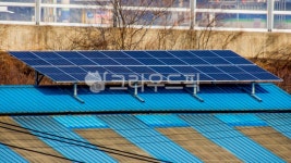 태양광, 태양광패널, solar, 지붕, 옥외, 사진,이미지,일러스트,캘리그라피 - studio H작가 크라우드픽 - 저작권 걱정 없는 상업용 이미지