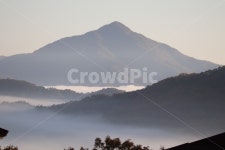 산, 구름, 풍경, 신선, 자연, 사진,이미지,일러스트,캘리그라피 - H2080작가 크라우드픽 - 저작권 걱정 없는 상업용 이미지