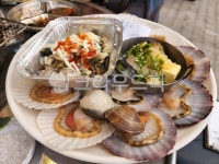 조개구이, 조개, 가리비, 바다음식, 바닷가, 사진,이미지,일러스트,캘리그라피 - Nkjy106906작가 크라우드픽 - 저작권 걱정 없는 상업용 이미지