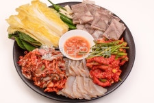 돼지고기편육, 배추, 홍어회, 홍어무침, 보쌈, 사진,이미지,일러스트,캘리그라피 - shinja작가 크라우드픽 - 저작권 걱정 없는 상업용 이미지