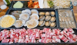 해물삼합, 해물삼합구이, 삼합, 차돌박이, 우삼겹, 사진,이미지,일러스트,캘리그라피 - 먹방작가 크라우드픽 - 저작권 걱정 없는 상업용 이미지