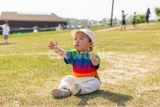 남자아기, 공원, 봄나들이, 봄, 나들이, 사진,이미지,일러스트,캘리그라피 - sinsy작가 크라우드픽 - 저작권 걱정 없는 상업용 이미지