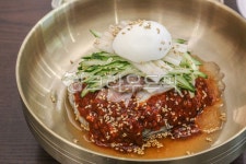food, 음식, 비빔국수, 비빔냉면, 냉면, 사진,이미지,일러스트,캘리그라피 - Njyjyjyjy_작가 크라우드픽 - 저작권 걱정 없는 상업용 이미지
