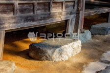 댓돌, 섬돌, 옥외, outdoors, 돌, 사진,이미지,일러스트,캘리그라피 - studio H작가 크라우드픽 - 저작권 걱정 없는 상업용 이미지