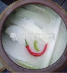 동치미, 장독, 동치미김치, 동치미담그기, 동치미독, 사진,이미지,일러스트,캘리그라피 - 유니2023작가 크라우드픽 - 저작권 걱정 없는 상업용... 