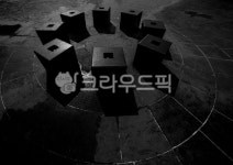 구성, 흑백, 분수대, 석재, 공원, 사진,이미지,일러스트,캘리그라피 - 퓨처작가 크라우드픽 - 저작권 걱정 없는 상업용 이미지