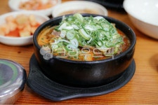 음식, 한식, 해장국, 뼈다귀해장국, 감자탕, 사진,이미지,일러스트,캘리그라피 - 좀비작가 크라우드픽 - 저작권 걱정 없는 상업용 이미지