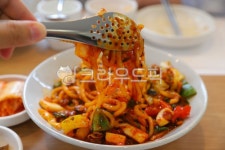 음식, 식사, 볶음우동, 볶음짬뽕, 야끼우동, 사진,이미지,일러스트,캘리그라피 - 늑돌이작가 크라우드픽 - 저작권 걱정 없는 상업용 이미지