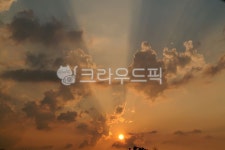 빛, 천상, 천국, 샤인, 노을, 사진,이미지,일러스트,캘리그라피 - 찰나영원작가 크라우드픽 - 저작권 걱정 없는 상업용 이미지