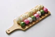 떡, 추석, 명절, 송편, 전통, 사진,이미지,일러스트,캘리그라피 - 깨비선생작가 크라우드픽 - 저작권 걱정 없는 상업용 이미지