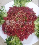 육회, 사시미, 육사시미, 소고기, 소, 사진,이미지,일러스트,캘리그라피 - 먹방작가 크라우드픽 - 저작권 걱정 없는 상업용 이미지