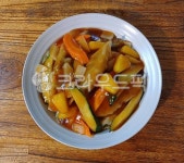 탕수육, 탕수만두, 만두, 군만두, 중화요리, 사진,이미지,일러스트,캘리그라피 - 쟤클린작가 크라우드픽 - 저작권 걱정 없는 상업용 이미지