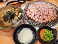 돼지막창, 막창, 잔치국수, 국수, 육수, 사진,이미지,일러스트,캘리그라피 - 먹방작가 크라우드픽 - 저작권 걱정 없는 상업용 이미지