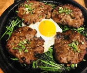 떡갈비, 갈비, 고기, 철판구이, 갈비정식, 사진,이미지,일러스트,캘리그라피 - 일탈작가 크라우드픽 - 저작권 걱정 없는 상업용 이미지