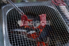 소고기, 육사시미, 구이, 고기, 육류, 사진,이미지,일러스트,캘리그라피 - pb이로작가 크라우드픽 - 저작권 걱정 없는 상업용 이미지