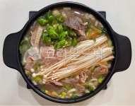 얼큰순대국, 얼큰순대국밥, 국밥, 순대국, 돼지국밥, 사진,이미지,일러스트,캘리그라피 - 먹방작가 크라우드픽 - 저작권 걱정 없는 상업용 이미지