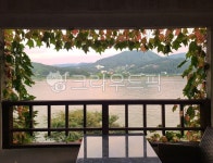 창가, nature, 자연, outdoors, 옥외, 사진,이미지,일러스트,캘리그라피 - swloverhk작가 크라우드픽 - 저작권 걱정 없는 상업용 이미지