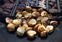 밤, 군밤, 요리, 음식, 먹거리, 사진,이미지,일러스트,캘리그라피 - carywoman작가 크라우드픽 - 저작권 걱정 없는 상업용 이미지