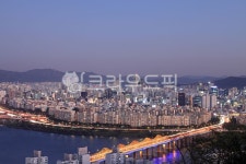 동호대교, 한강, 다리, 대교, 아파트, 사진,이미지,일러스트,캘리그라피 - 프리이미지작가 크라우드픽 - 저작권 걱정 없는 상업용 이미지