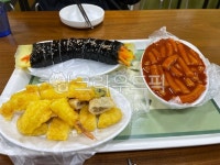 분식, 김밥, 떡볶이, 튀김, 음식, 사진,이미지,일러스트,캘리그라피 - 짹짹이photos작가 크라우드픽 - 저작권 걱정 없는 상업용 이미지