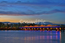 동호대교, 한강, 옥수동, 일몰, 반영, 사진,이미지,일러스트,캘리그라피 - Deep bLUE작가 크라우드픽 - 저작권 걱정 없는 상업용 이미지