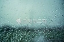 필름느낌, 비오는날, 비, 빗방울, 감성, 사진,이미지,일러스트,캘리그라피 - 창조작가 크라우드픽 - 저작권 걱정 없는 상업용 이미지