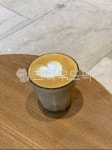플랫화이트, 카페라떼, latte, 라떼, 라떼아트, 사진,이미지,일러스트,캘리그라피 - 갬성푸드작가 크라우드픽 - 저작권 걱정 없는 상업용 이미지
