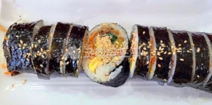 와사비참치김밤, 참치김밥, 묵방, 참치마요김밥, 와사비, 사진,이미지,일러스트,캘리그라피 - 먹방작가 크라우드픽 - 저작권 걱정 없는 상업용 이미지