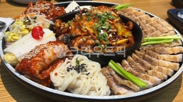 음식, 보쌈, 쭈꾸미, 두부, 식사, 사진,이미지,일러스트,캘리그라피 - daystar샛별작가 크라우드픽 - 저작권 걱정 없는 상업용 이미지