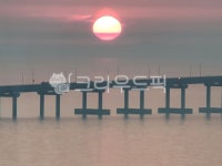 송도, 바다, 서해바다, 인천대교, 일몰, 사진,이미지,일러스트,캘리그라피 - 제임스 석작가 크라우드픽 - 저작권 걱정 없는 상업용 이미지