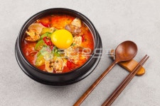 순두부, 두부, 찌개, 음식, 달걀, 사진,이미지,일러스트,캘리그라피 - 박프로 진Studio작가 크라우드픽 - 저작권 걱정 없는 상업용 이미지