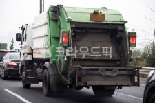 트럭, 쓰레기차, 화물칸, 특수차량, 차량, 사진,이미지,일러스트,캘리그라피 - 원프로작가 크라우드픽 - 저작권 걱정 없는 상업용 이미지