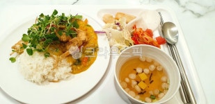 카레, 구내식당, 점심식사, 요리, 일품요리, 사진,이미지,일러스트,캘리그라피 - 베로니카J작가 크라우드픽 - 저작권 걱정 없는 상업용 이미지