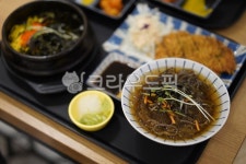 돈까스, 튀김, 먹거리, 소바, 면, 사진,이미지,일러스트,캘리그라피 - pb이로작가 크라우드픽 - 저작권 걱정 없는 상업용 이미지
