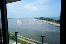 outdoors, 옥외, 바다, 실내, 창문, 사진,이미지,일러스트,캘리그라피 - 해피포토스작가 크라우드픽 - 저작권 걱정 없는 상업용 이미지