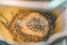 커피, 드립커피, 추출, 핸드드립, 음료, 사진,이미지,일러스트,캘리그라피 - 최승현작가 크라우드픽 - 저작권 걱정 없는 상업용 이미지