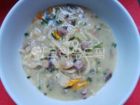 칼국수, 소고기, 소고기칼국수, 야채, 버섯, 사진,이미지,일러스트,캘리그라피 - Csophie작가 크라우드픽 - 저작권 걱정 없는 상업용 이미지