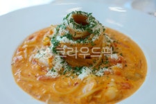 파스타, 로제소스, 흰색, 접시, 레스토랑, 사진,이미지,일러스트,캘리그라피 - 횽횽작가 크라우드픽 - 저작권 걱정 없는 상업용 이미지