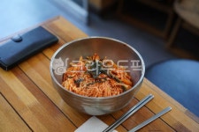 국수, 음식, 식사, 먹거리, 끼니, 사진,이미지,일러스트,캘리그라피 - pb이로작가 크라우드픽 - 저작권 걱정 없는 상업용 이미지