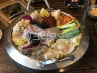 해산물, 해물탕, 해물요리, 끓이다, 낙지, 사진,이미지,일러스트,캘리그라피 - 먹보보리작가 크라우드픽 - 저작권 걱정 없는 상업용 이미지