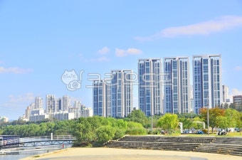 아파트, 건물, 공원, 나무, 숲, 사진,이미지,일러스트,캘리그라피 - photoyoon작가 크라우드픽 - 저작권 걱정 없는 상업용 이미지