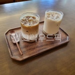 커피, 카페, 아이스커피, 아이스라떼, 홍차, 사진,이미지,일러스트,캘리그라피 - sddf789작가 크라우드픽 - 저작권 걱정 없는 상업용 이미지