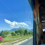 버스안, 풍경, 창문, 하늘, 자연, 사진,이미지,일러스트,캘리그라피 - mangosteen작가 크라우드픽 - 저작권 걱정 없는 상업용 이미지