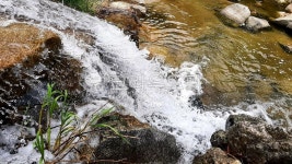 계곡, 폭포, 바위, 물, 맑은물, 사진,이미지,일러스트,캘리그라피 - 연두빛사랑찾아작가 크라우드픽 - 저작권 걱정 없는 상업용 이미지