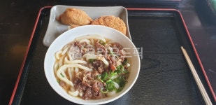 니꾸우동, 사누끼우동, 유부초밥, 한끼식사, 음식, 사진,이미지,일러스트,캘리그라피 - 알마작가 크라우드픽 - 저작권 걱정 없는 상업용 이미지